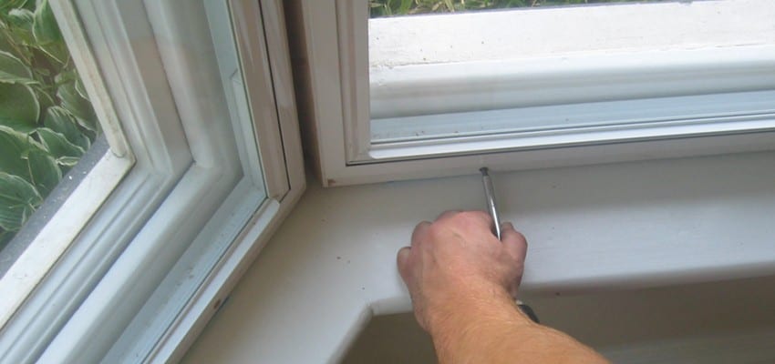 How to Remove Secondary Glazing